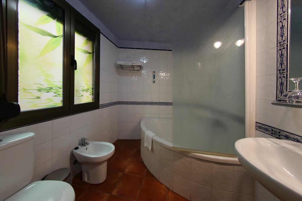 Hotel Rural Ocell Francoli เอสปลูกา เด ฟรังโกลิ ภายนอก รูปภาพ